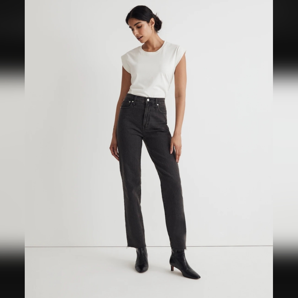 Madewell Perfect Vintage Straight Jeans, lunar wash raw hem edition, size 25